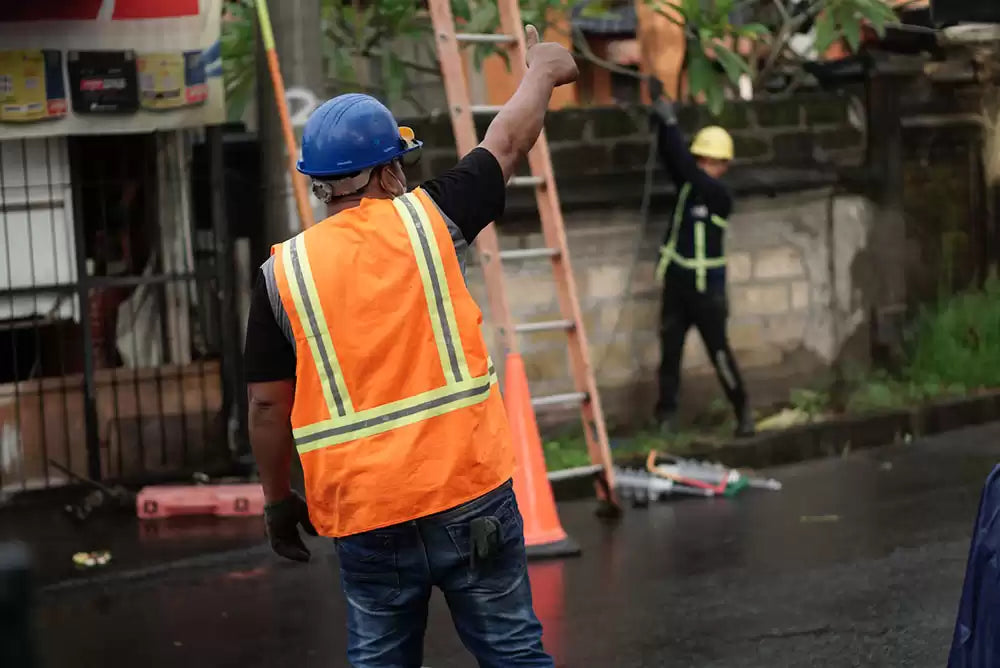 5 Benefits of High Visibility Clothing for Construction Workers